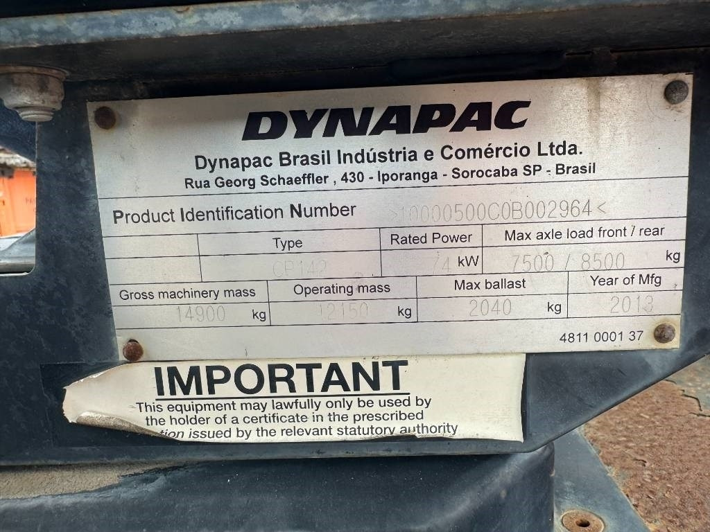 Pneumatic roller Dynapac CP 142: picture 10