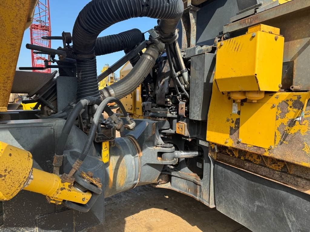 Articulated dumper Komatsu HM 350-2: picture 15