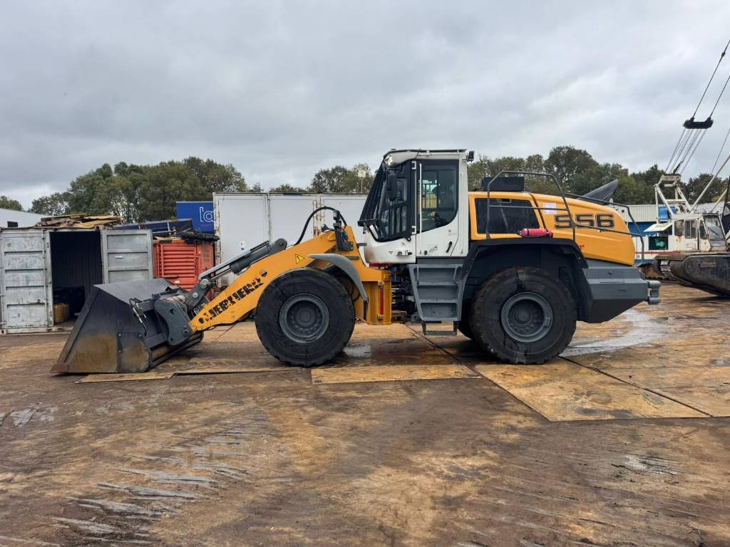 Liebherr L556  - Wheel loader: picture 1 Liebherr L556  - Wheel loader: picture 1