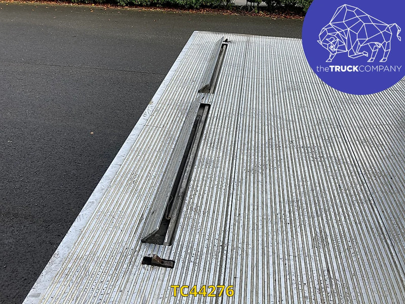 Iveco EuroCargo 100 E15 - Box truck: picture 2 Iveco EuroCargo 100 E15 - Box truck: picture 2