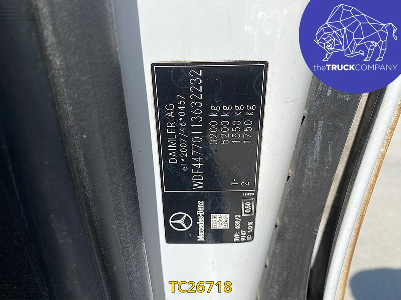 Mercedes-Benz Vito 114 CDI MINIBUS 9 SEATS - Panel van: picture 3 Mercedes-Benz Vito 114 CDI MINIBUS 9 SEATS - Panel van: picture 3