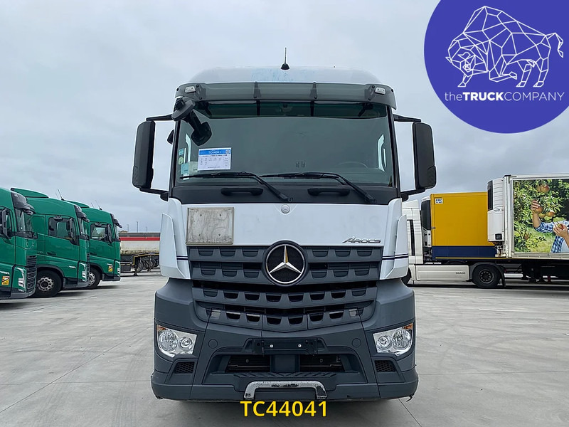 Tractor unit Mercedes-Benz Arocs 1943: picture 9