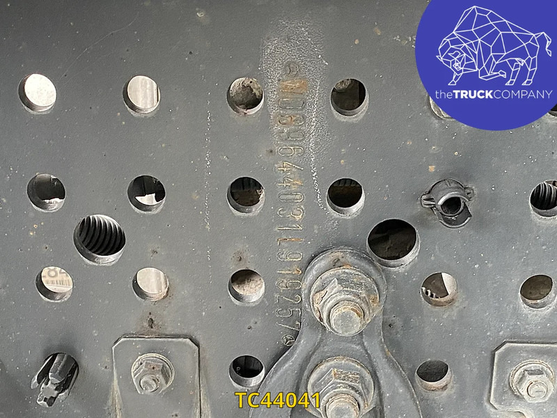 Tractor unit Mercedes-Benz Arocs 1943: picture 11