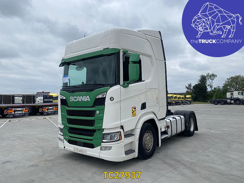 Tractor unit Scania R 450: picture 1