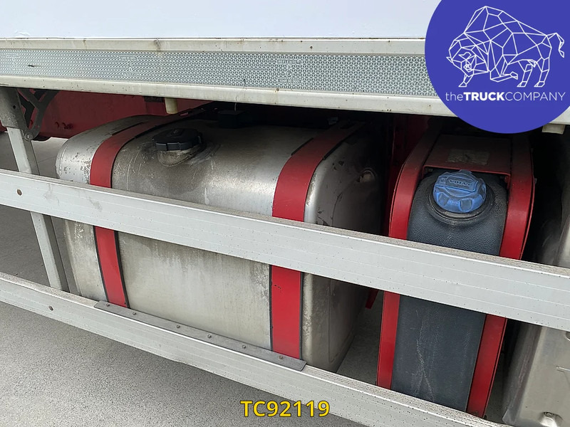 Lease a Volvo FM 330 Volvo FM 330: picture 20