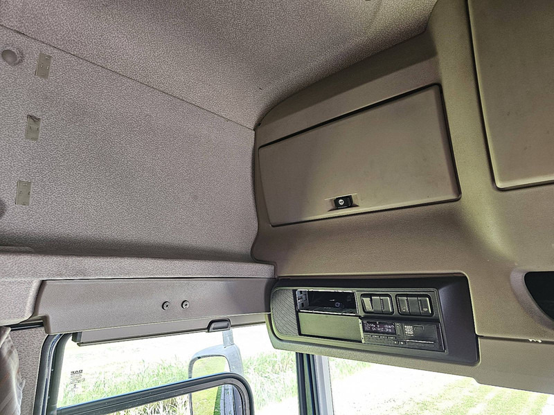 Curtainsider truck DAF CF 260 RIGHT SIDE CURTAINS: picture 11