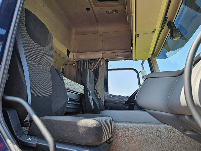 Curtainsider truck DAF CF 260 RIGHT SIDE CURTAINS: picture 7