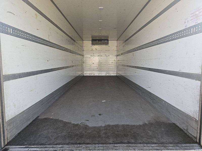 Refrigerator truck DAF CF 330: picture 11
