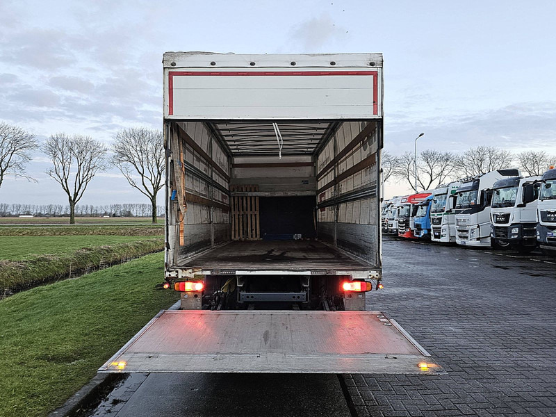 Curtainsider truck DAF LF 210 7.49T AIRCO LIFT: picture 13 Curtainsider truck DAF LF 210 7.49T AIRCO LIFT: picture 13