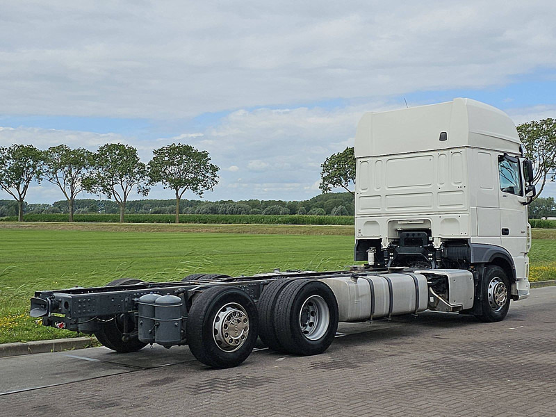DAF XF 480 SSC 6X2 FAR INTARDER - Cab chassis truck: picture 3 DAF XF 480 SSC 6X2 FAR INTARDER - Cab chassis truck: picture 3