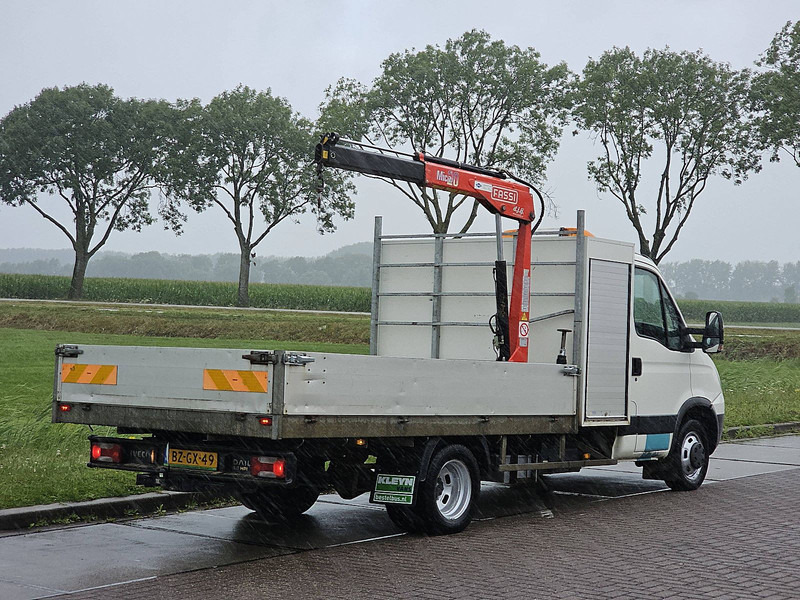 Iveco Daily 40C15 XL FASSI laadkraan - Flatbed van: picture 3 Iveco Daily 40C15 XL FASSI laadkraan - Flatbed van: picture 3