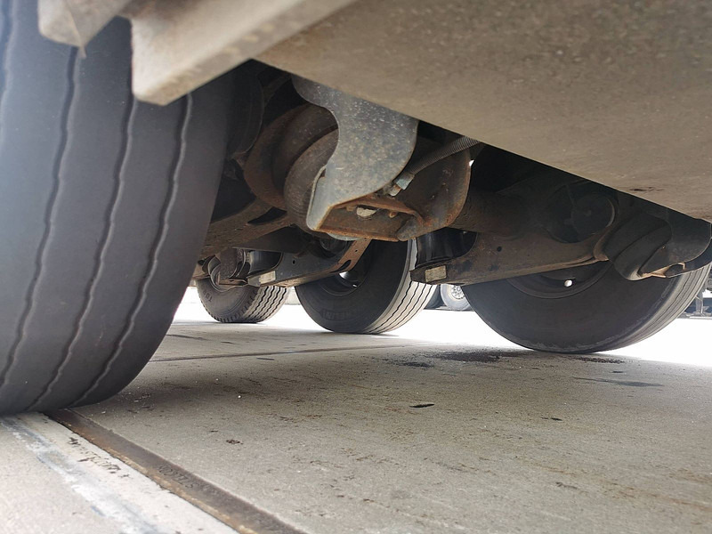 Refrigerator semi-trailer Krone SD R: picture 10