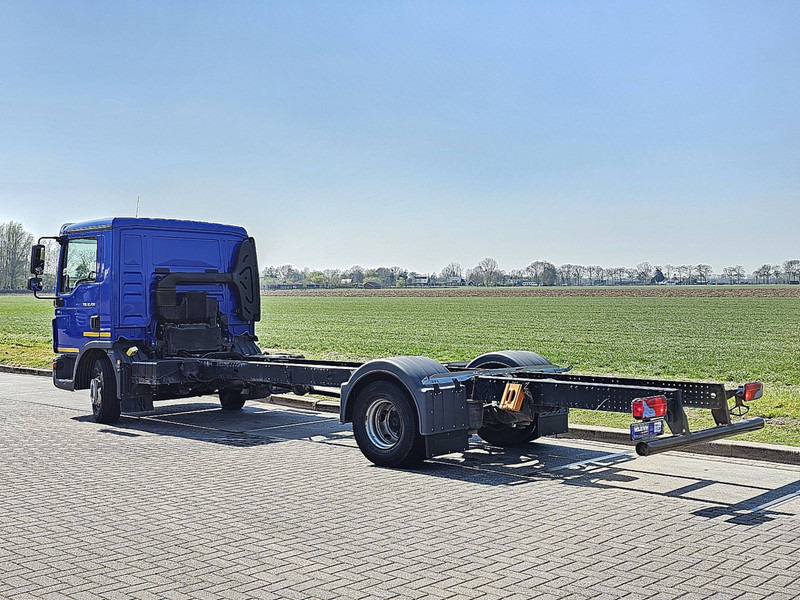Cab chassis truck MAN 12.190 TGL BL AIRCO WB 485: picture 6
