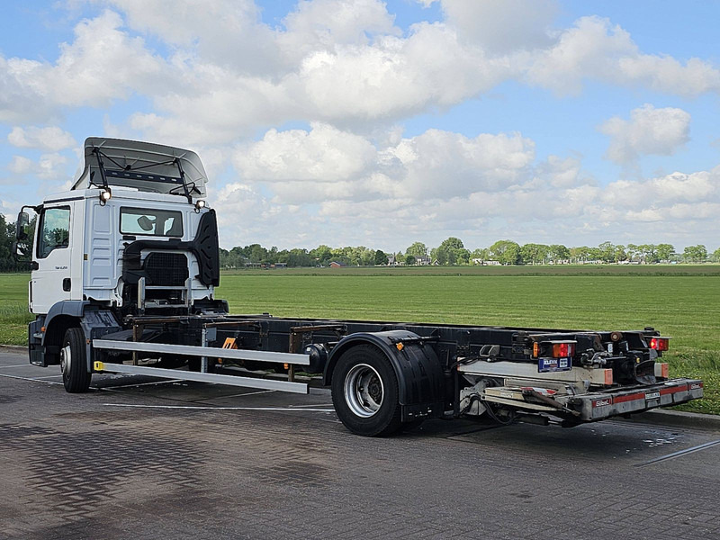 Container transporter/ Swap body truck MAN 12.250 TGM LL AIRCO TAILLIFT: picture 6