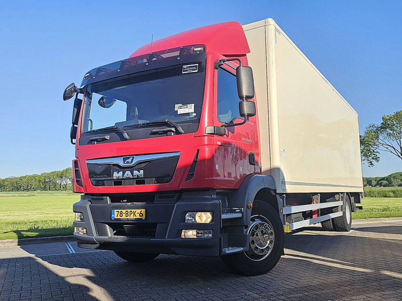 MAN 18.250 TGM BOX L 8.48 LIFT 2.5T - Box truck: picture 1 MAN 18.250 TGM BOX L 8.48 LIFT 2.5T - Box truck: picture 1