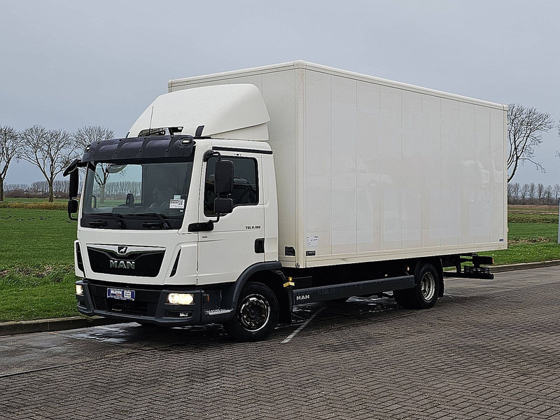 MAN 8.180 TGL Möbelkoffer - Box truck: picture 2 MAN 8.180 TGL Möbelkoffer - Box truck: picture 2