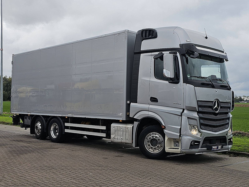 Mercedes-Benz ACTROS 2645 6X2*4 RET. 3T LIFT - Box truck: picture 5 Mercedes-Benz ACTROS 2645 6X2*4 RET. 3T LIFT - Box truck: picture 5