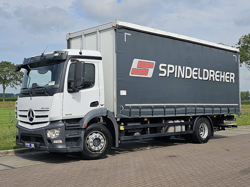 Mercedes-Benz ANTOS 1833 RETARDER TAILLIFT - Curtainsider truck: picture 2 Mercedes-Benz ANTOS 1833 RETARDER TAILLIFT - Curtainsider truck: picture 2