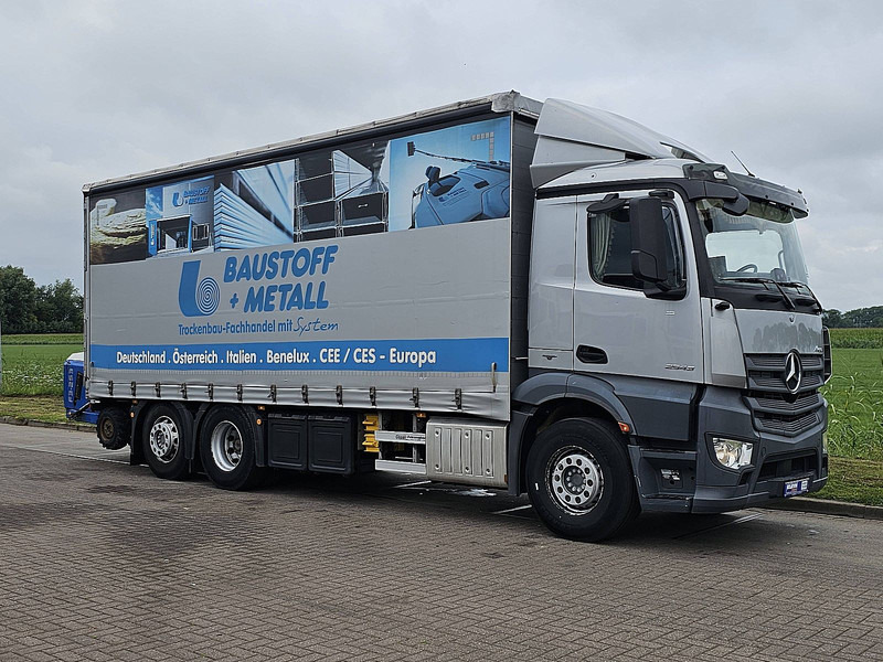 Mercedes-Benz ANTOS 2543 + FORKLIFT PALFINGER - Curtainsider truck: picture 5 Mercedes-Benz ANTOS 2543 + FORKLIFT PALFINGER - Curtainsider truck: picture 5