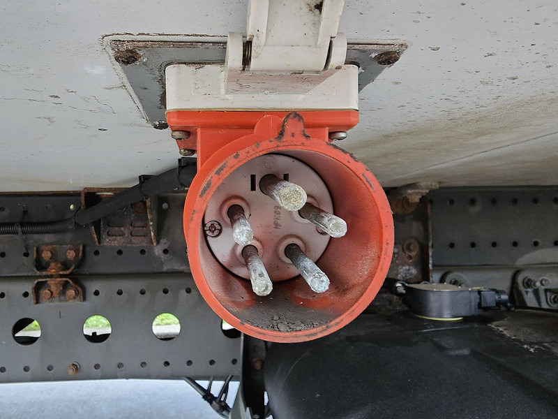 Lease a Mercedes-Benz ATEGO 1024 Mercedes-Benz ATEGO 1024: picture 16 Lease a Mercedes-Benz ATEGO 1024 Mercedes-Benz ATEGO 1024: picture 16