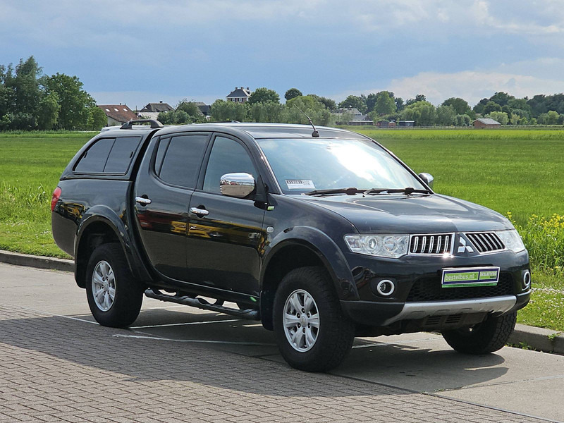 Mitsubishi L200 2.5 clima 4X4 RHD - Pickup truck: picture 5 Mitsubishi L200 2.5 clima 4X4 RHD - Pickup truck: picture 5
