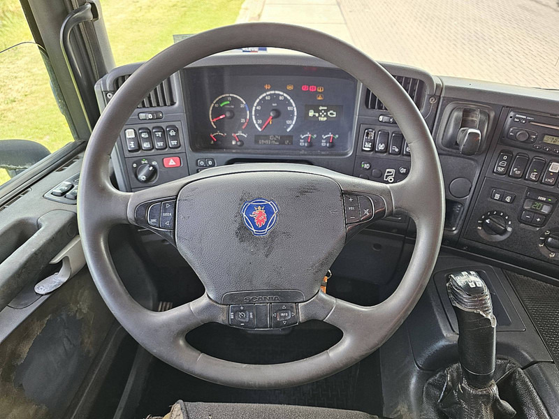 Cab chassis truck Scania P380 8X2 MANUAL: picture 12