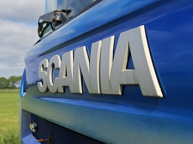 Cab chassis truck Scania P380 8X2 MANUAL: picture 19