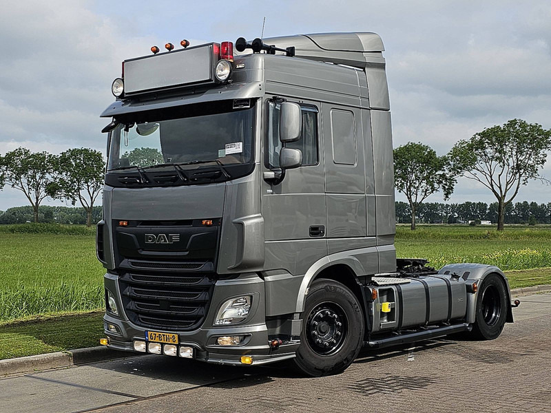 DAF XF 530 MANUAL SHOW TRUCK - Tractor unit: picture 2 DAF XF 530 MANUAL SHOW TRUCK - Tractor unit: picture 2