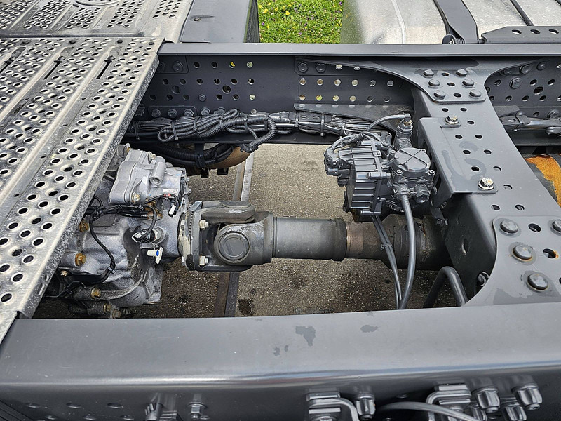 Tractor unit Mercedes-Benz ACTROS 1845 LS L LED BIGSP. 2X TANK: picture 19