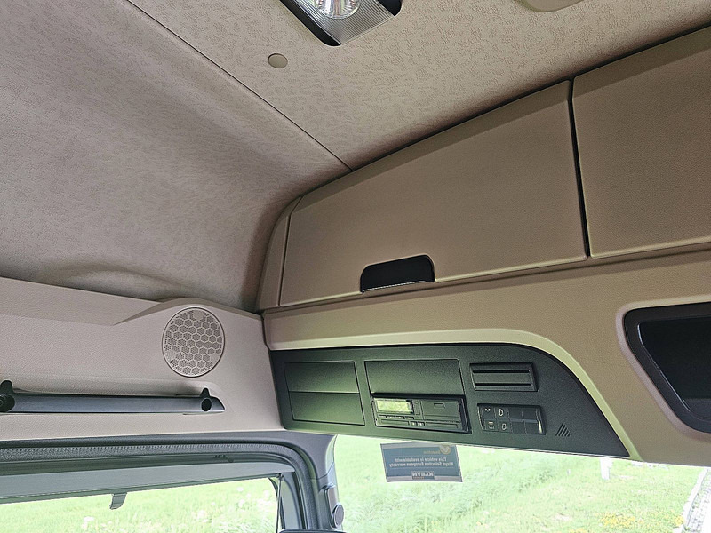 Tractor unit Mercedes-Benz ACTROS 1845 LS L LED BIGSP. 2X TANK: picture 11