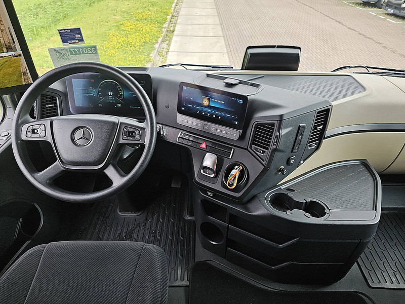 Tractor unit Mercedes-Benz ACTROS 1845 LS L LED BIGSP. 2X TANK: picture 8