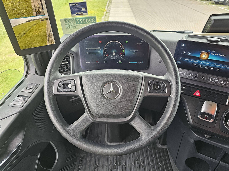 Tractor unit Mercedes-Benz ACTROS 1845 LS L LED BIGSP. 2X TANK: picture 16