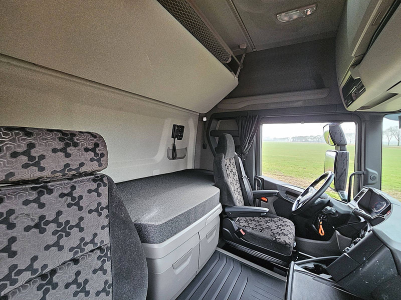 Tractor unit Scania R460: picture 15 Tractor unit Scania R460: picture 15