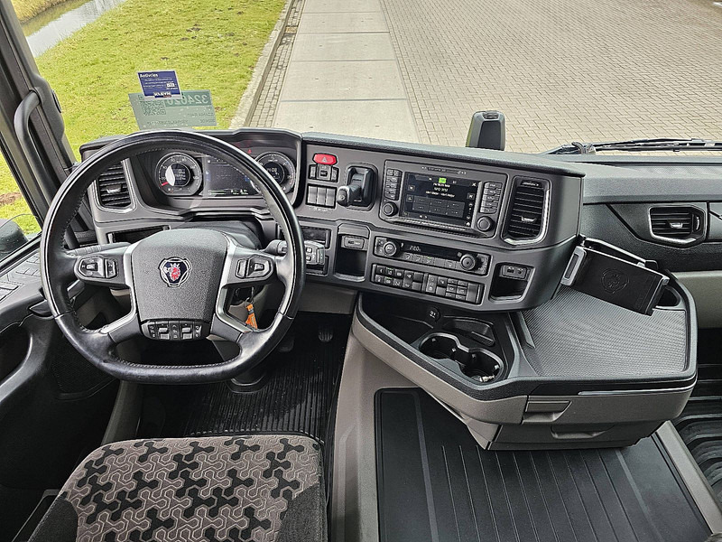 Tractor unit Scania R460: picture 8