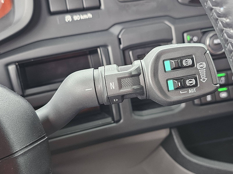 Tractor unit Scania R460: picture 12