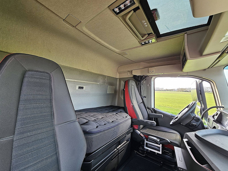 Tractor unit Volvo FH 500 6X2 STEERED PTO+HYDR: picture 15 Tractor unit Volvo FH 500 6X2 STEERED PTO+HYDR: picture 15