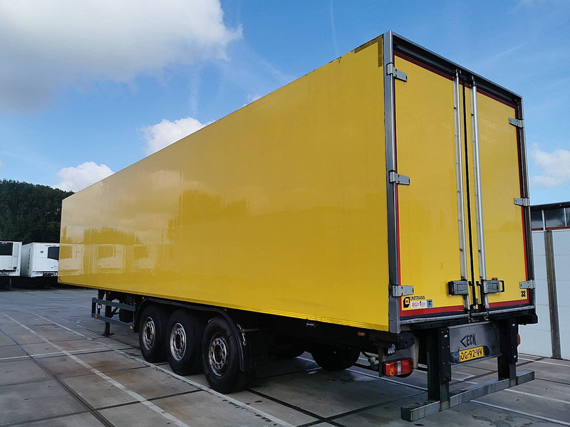 Van Eck UT-31 - Refrigerator semi-trailer: picture 5 Van Eck UT-31 - Refrigerator semi-trailer: picture 5