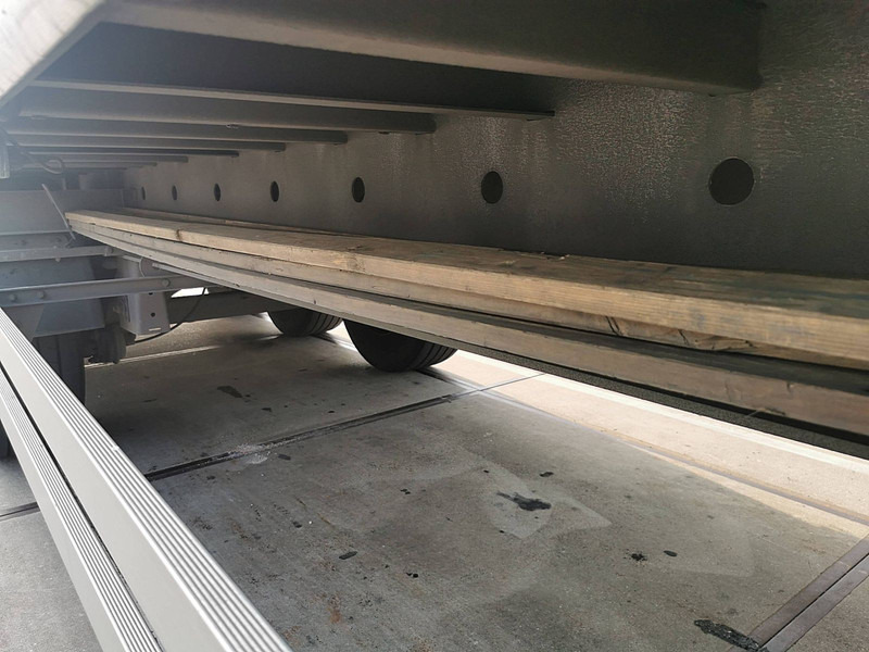 Curtainsider semi-trailer Van Hool: picture 7