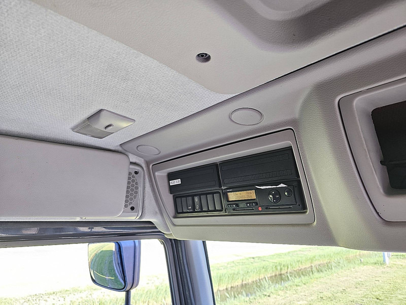 Refrigerator truck Volvo FL 240.12 AIRCO ISO BOX HEATER: picture 11 Refrigerator truck Volvo FL 240.12 AIRCO ISO BOX HEATER: picture 11