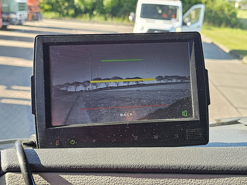 Refrigerator truck Volvo FL 240.12 AIRCO ISO BOX HEATER: picture 19 Refrigerator truck Volvo FL 240.12 AIRCO ISO BOX HEATER: picture 19