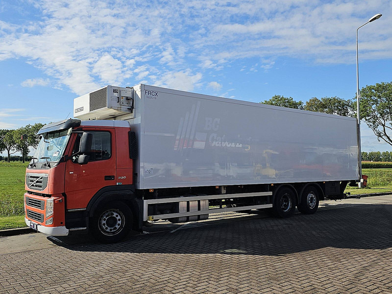 Volvo FM 11.330 6X2 FRIGOBL. LIFT - Refrigerator truck: picture 2 Volvo FM 11.330 6X2 FRIGOBL. LIFT - Refrigerator truck: picture 2