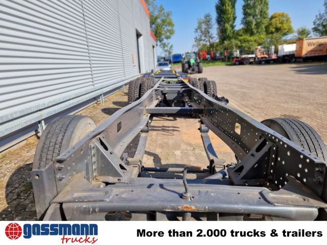 Iveco Trakker AD260T45 6x4, BRANDSCHADEN FAHRERHAUS! - Cab chassis truck: picture 2 Iveco Trakker AD260T45 6x4, BRANDSCHADEN FAHRERHAUS! - Cab chassis truck: picture 2