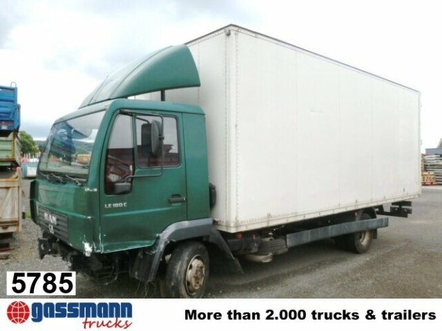 MAN L33 8.180 C 4x2, Unfallfahrzeug mit - Box truck: picture 1 MAN L33 8.180 C 4x2, Unfallfahrzeug mit - Box truck: picture 1
