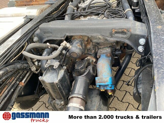 MAN TGA 35.480 8x4-4 BL, Lift-/Lenkachse - Cab chassis truck: picture 2 MAN TGA 35.480 8x4-4 BL, Lift-/Lenkachse - Cab chassis truck: picture 2