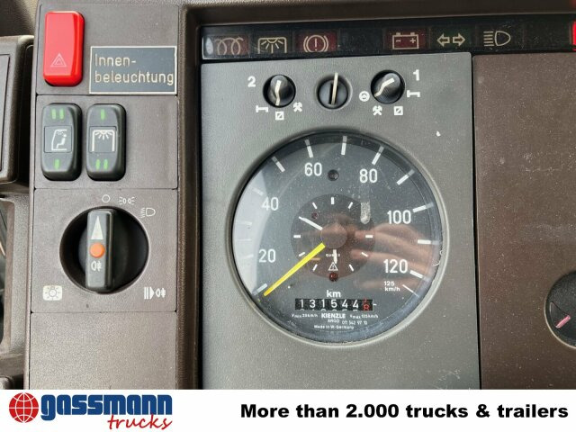 Mercedes-Benz 711 D-KA 4x2, Standklima, 11-Sitze, 2 x on stock - Box truck: picture 5 Mercedes-Benz 711 D-KA 4x2, Standklima, 11-Sitze, 2 x on stock - Box truck: picture 5