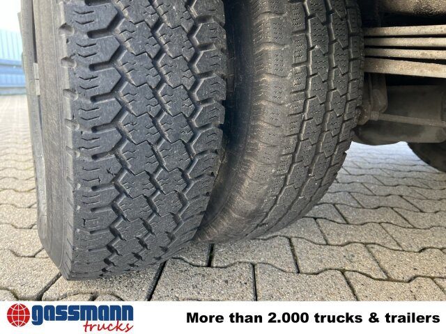 Mercedes-Benz 711 D-KA 4x2, Standklima, 11-Sitze, 2 x on stock - Minibus, Passenger van: picture 3 Mercedes-Benz 711 D-KA 4x2, Standklima, 11-Sitze, 2 x on stock - Minibus, Passenger van: picture 3