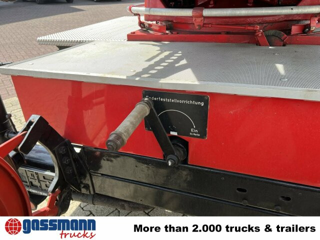 Mercedes-Benz LF 311 3250/3500 - Oldtimer Feuerwehrfahrzeug - Fire truck: picture 4 Mercedes-Benz LF 311 3250/3500 - Oldtimer Feuerwehrfahrzeug - Fire truck: picture 4