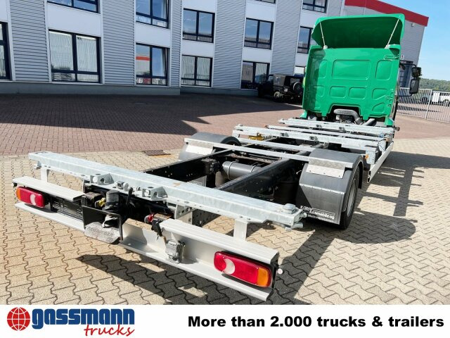 Container transporter/ Swap body truck Renault Midlum 220.12 4x2, BDF verschiedene Größen: picture 10 Container transporter/ Swap body truck Renault Midlum 220.12 4x2, BDF verschiedene Größen: picture 10