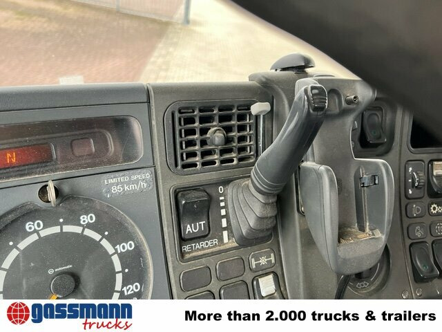 Cab chassis truck Scania 124G 420 4x2, Retarder: picture 6