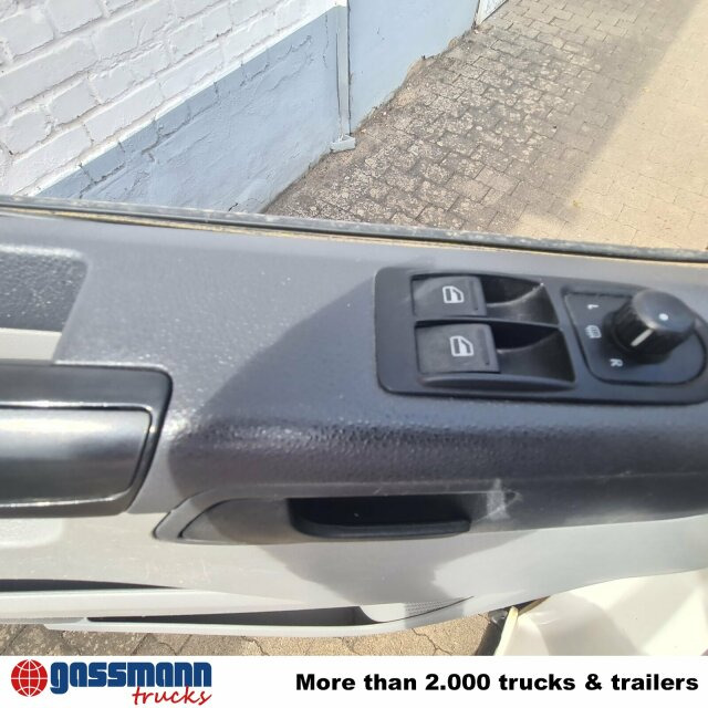 Volkswagen T5 2.0 TDI, Krankenwagen - Ambulance: picture 5 Volkswagen T5 2.0 TDI, Krankenwagen - Ambulance: picture 5